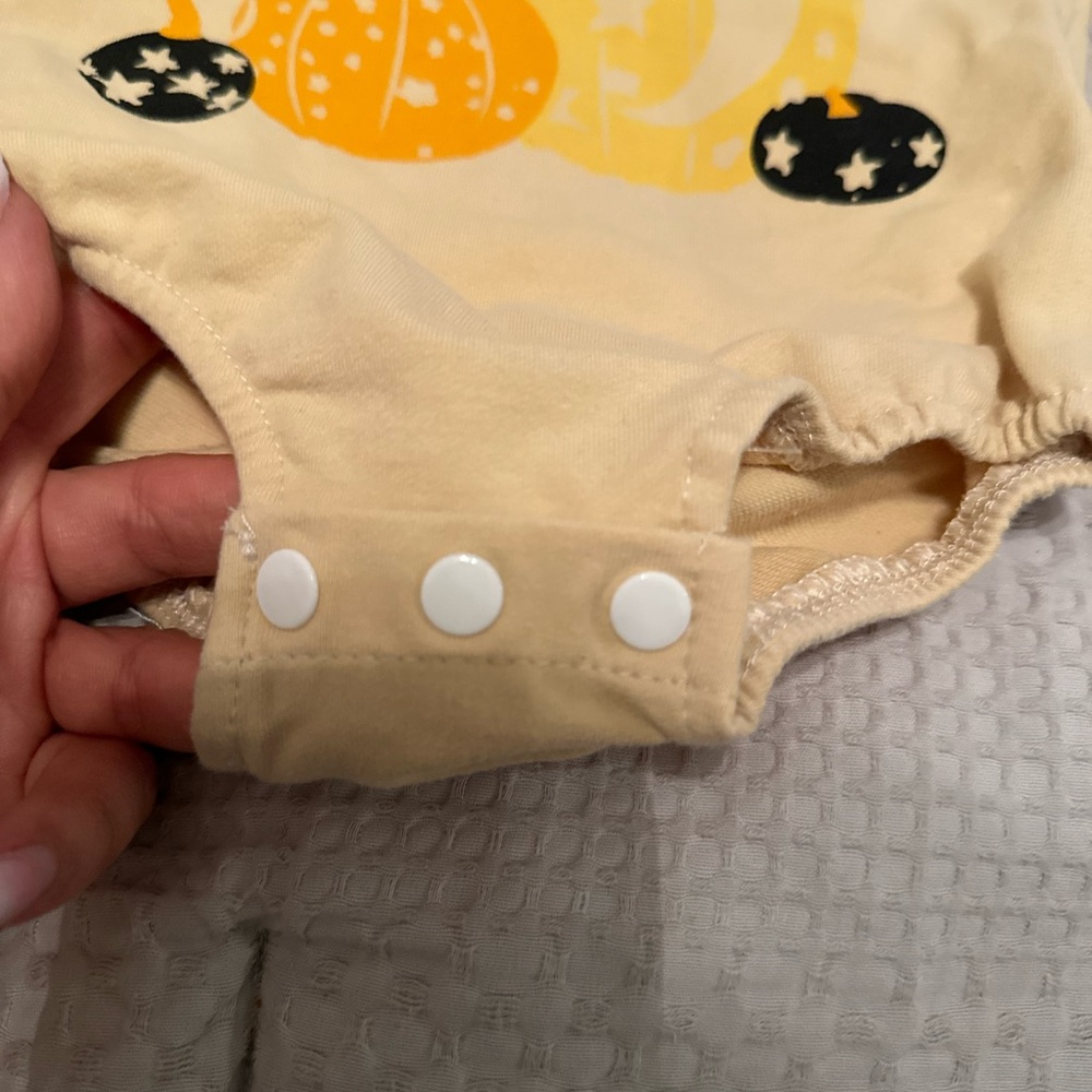 Fall Onesie - Picture 5 of 5